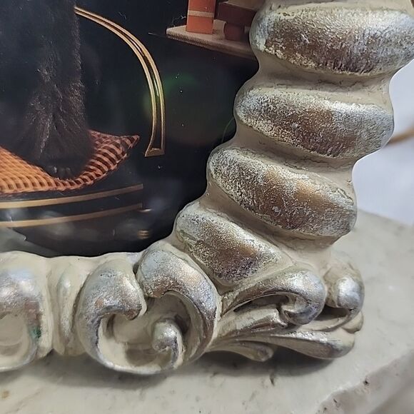 Brushed Gold Decorative Ornate Oval Shaped Photo Frame - Picture 4 of 6